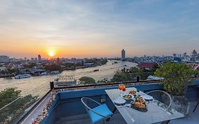 ริเวอร์วิว เรสซิเดนซ์